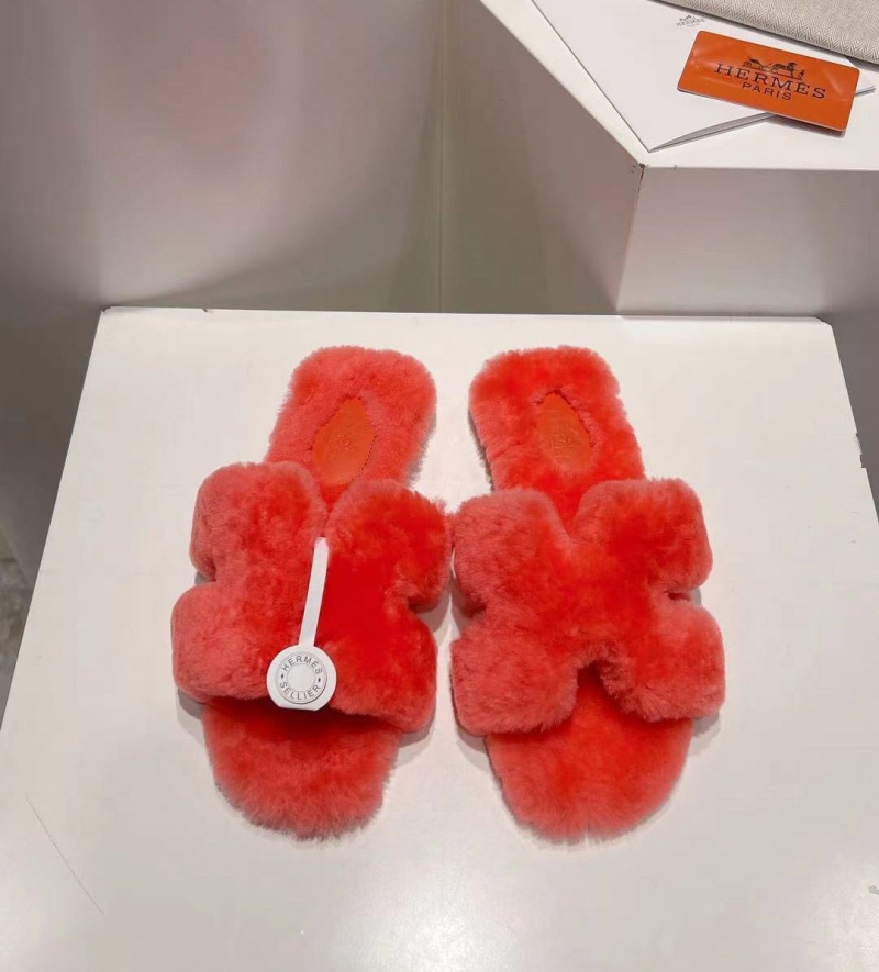 H**mes slippers
